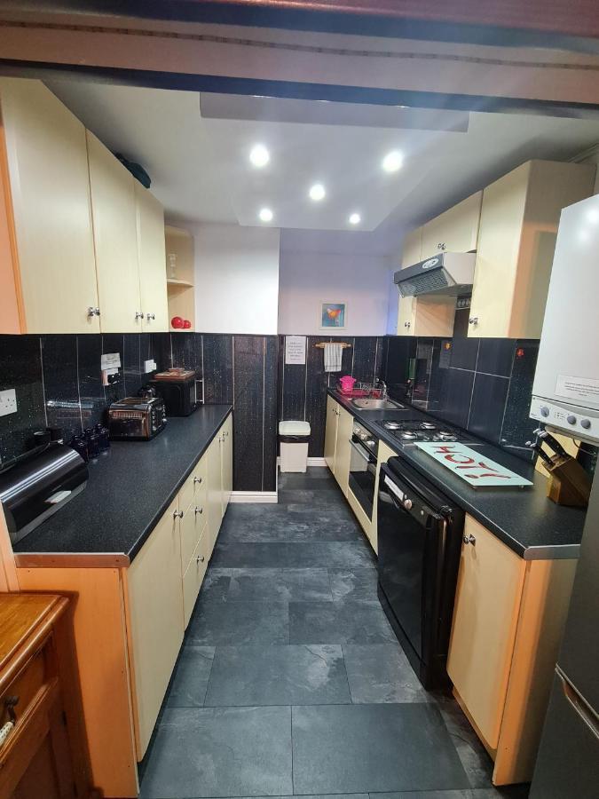 3 Bedroom Apartment In Ulverston Cumbria Exterior photo